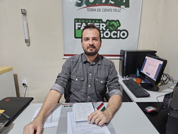 Secretário Hugo Braga de Oliveira