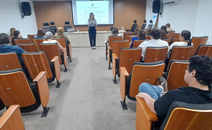 Regularização de instituições privadas para idosos da Capital