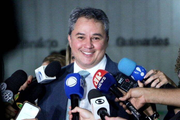 Senador, Efraim Filho