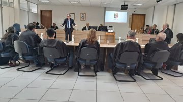 Os júris ocorreram nos dias 4 e 14 de fevereiro