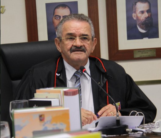 Procurador de Justiça Valberto Lira