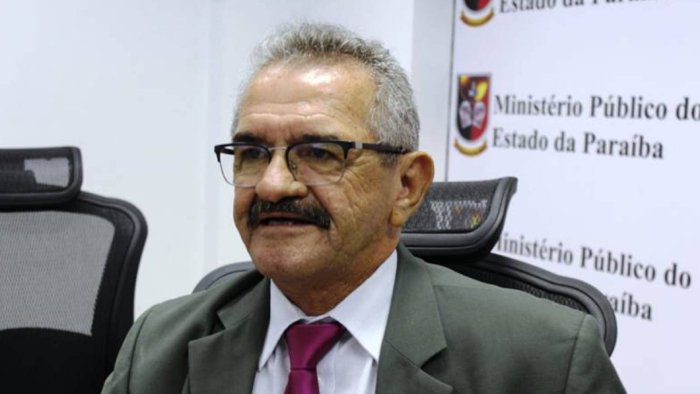 Procurador de Justiça Valberto Lira