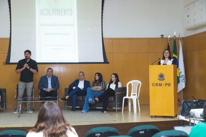Acolhimento de novos residentes médicos e multiprofissionais