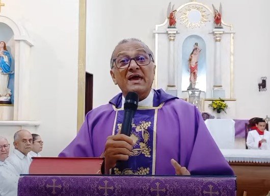 Padre Adauto Tavares, da Paróquia São Sebastião