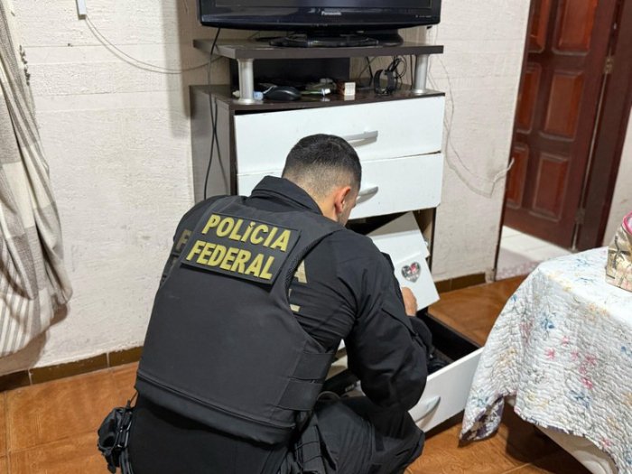 Mais de 300 policiais federais cumprem cerca de 80 medidas judiciais