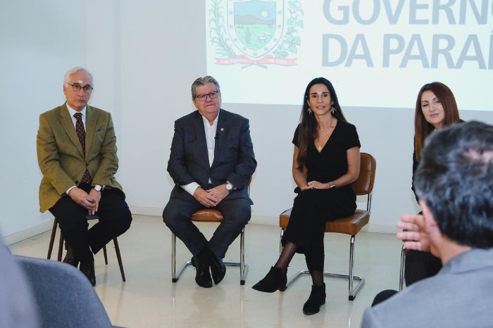 João Azevêdo em reunião com segmento imobiliário em Portugal