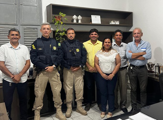 PRF em reunião com Prefeitura de Itaporanga