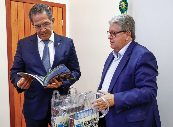 Governador João Azevêdo e corregedor nacional de Justiça, Mauro Campbell