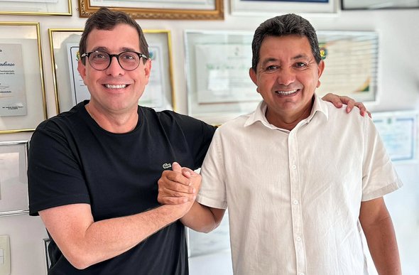 deputado Gervásio Maia e o o prefeito de Lagoa de Dentro, Zezinho