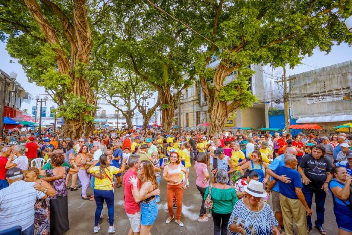 Sabadinho Bom apresenta grupo Os Mulatos