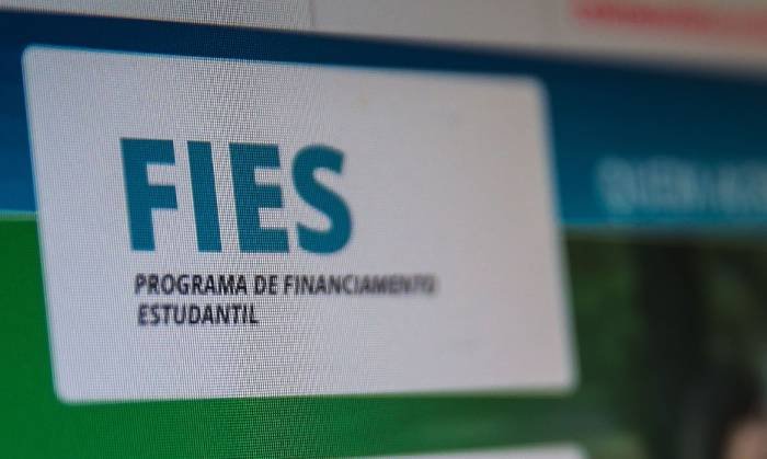 Fies: instituições de ensino têm até hoje para confirmar participação