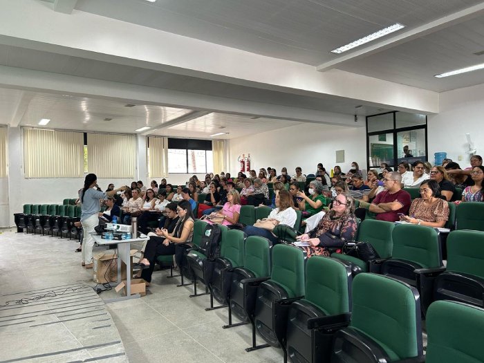Curso de atualização em Sala de Vacina para mais de 1.600 profissionais