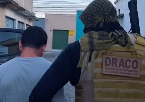 Prisão de homem que colocou um artefato explosivo no carro de uma advogada