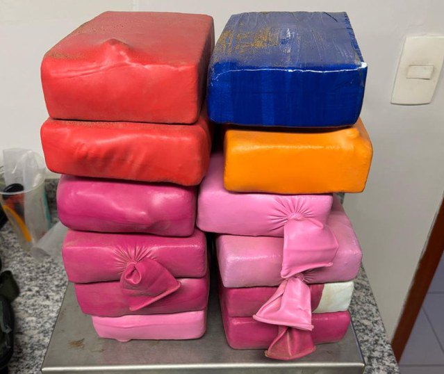 Apreensão de 13 kg de cocaína