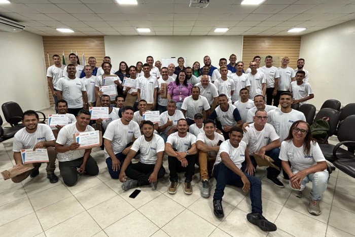 Concluintes recebem certificados do SENAI em Bayeux