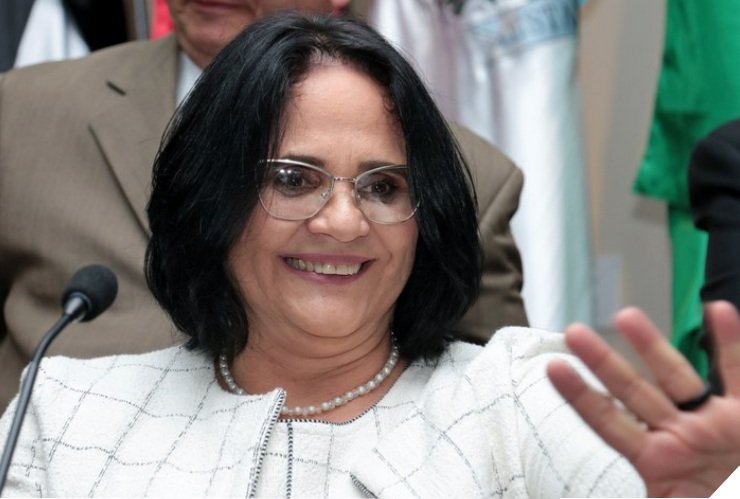 Senadora, Damares Alves