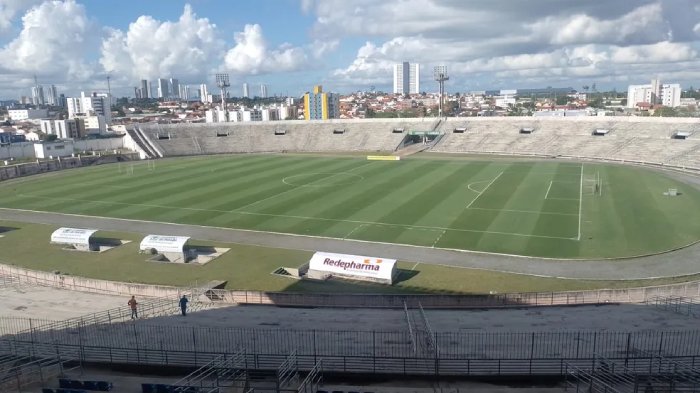 Estádio Amigão, em Campina Grande