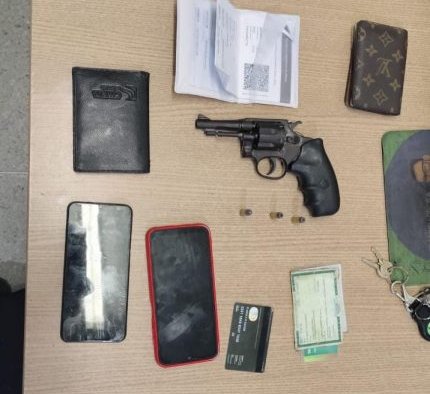 Material ilícito apreendido em ação da Polícia Militar