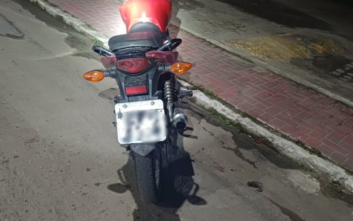 Motocicleta apreendida em ação da PRF