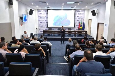 MPF e SPU discutem com moradores soluções para urbanização sustentável da orla de Camboinha, em Cabedelo