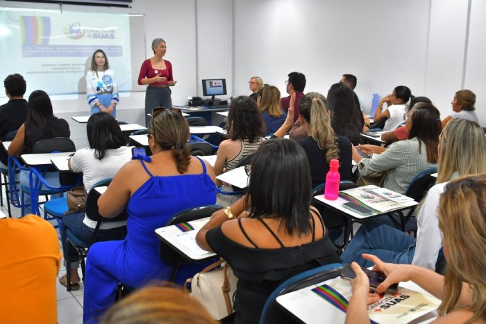 Capacitação contínua para os trabalhadores do SUAS
