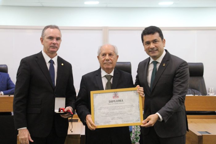 Medalha de Mérito Jurídico ao advogado João Gonçalves