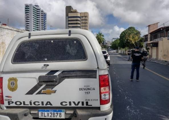 Viatura da Polícia Civil