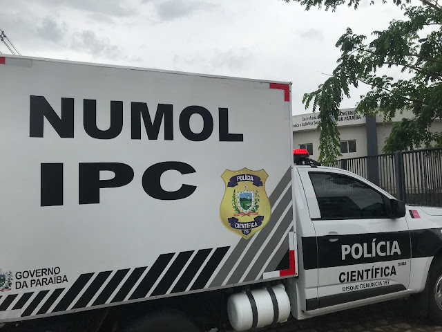 Viatura do Instituto de Polícia Científica (IPC)