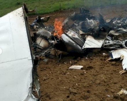 Queda de um avião de pequeno porte, na na zona rural de São Sebastião do Passé