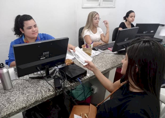 Convocação para atualizar o Cartão SUS com números iniciais 1, 2 e 8