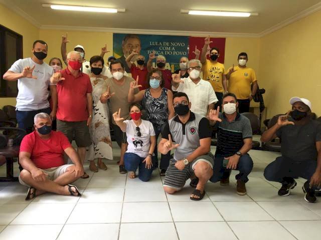 Maioria da direção estadual do PT se posiciona contra a filiação de Ricardo Coutinho ao partido