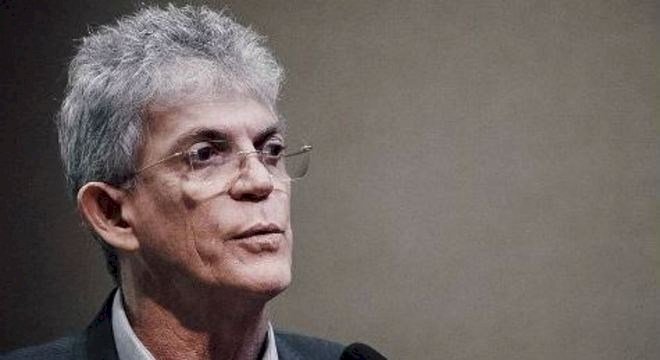Ex-governador investigado na Operação Calvário pede ao STF liberação de R$ 6,5 milhões bloqueados 