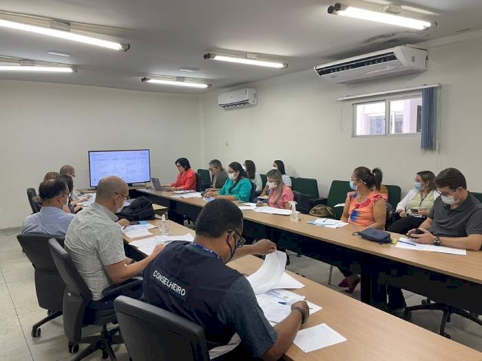 Reunião para a ativação do Centro de Operações de Emergência (COE)