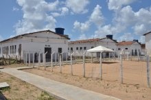 Pavilhões do presídio do Róger