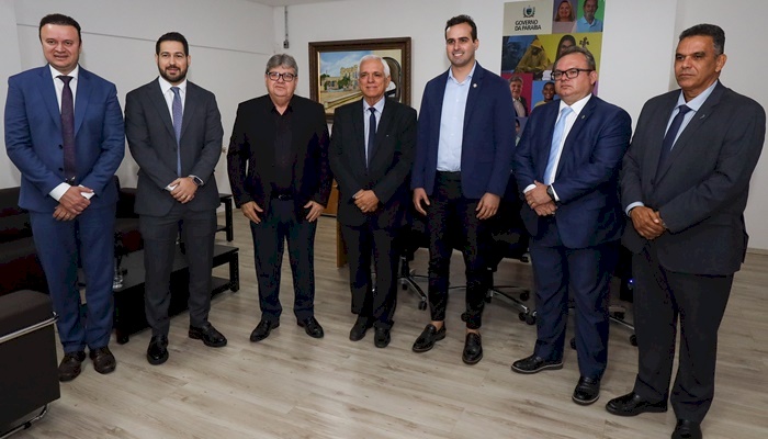João Azevêdo recebe governador em exercício do Piauí e dialoga sobre potenciais econômicos do Nordeste