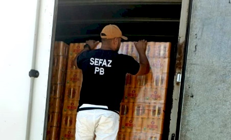 SEFAZ apreende cargas de cerveja e de batata palha com irregularidade 