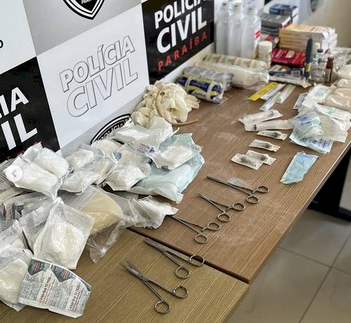 Vasto material ilícito apreendido com criminoso