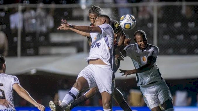 Treze perde para o Vitória e está eliminado da Copa do Nordeste
