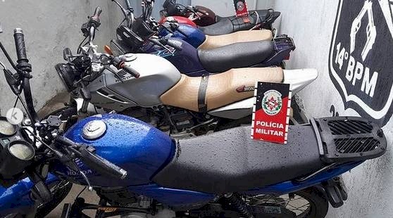 Veículos recuperados pela Polícia Militar, no Sertão da PB