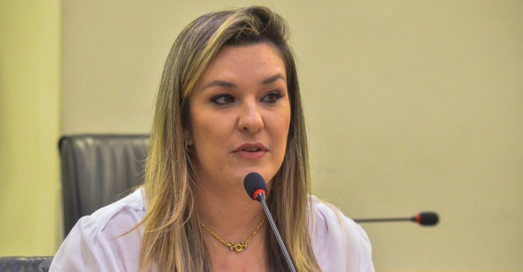 Deputada Camila lamenta a morte do senador José Maranhão, o "Mestre de Obras" da Paraíba