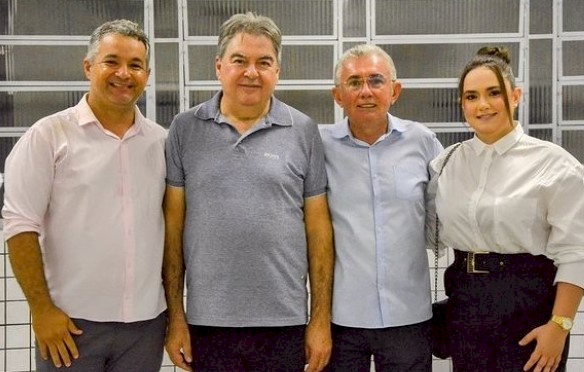 Lindolfo Pires visita São Francisco nas comemorações dos 26 anos de emancipação política