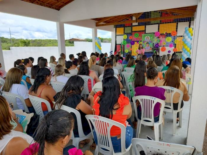Formação para todos os profissionais da Rede de Ensino