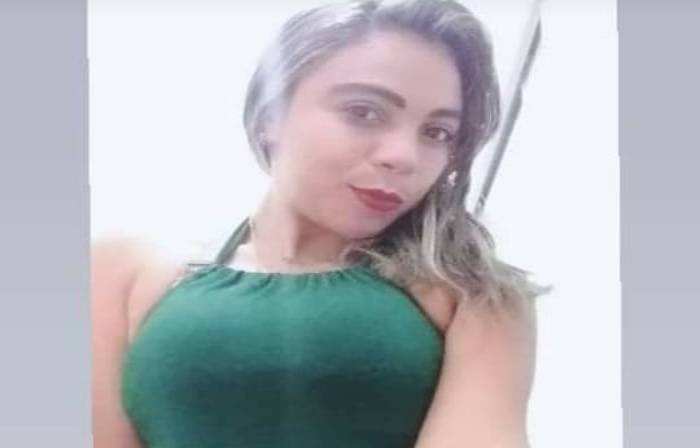 Mulher morta a tiros na cidade de Lagoa