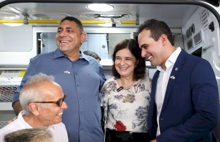 Entrega de novas ambulâncias do SAMU, na Paraíba