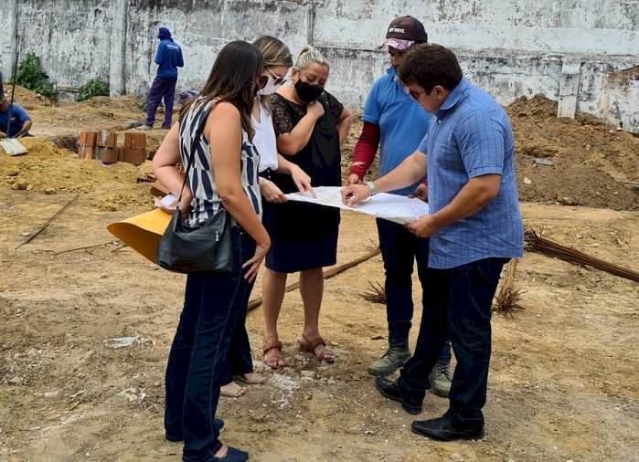 HOMENAGEM NA CASA DE SOUSA: ‘afixaremos uma placa com os nomes de todos da equipe de governo’, disse Hélder Carvalho