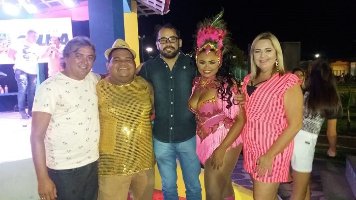 Rei Momo e Rainha do Sorria Folia