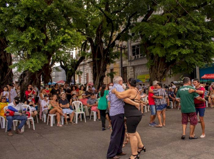 Atração do Sabadinho Bom na Praça Rio Branco
