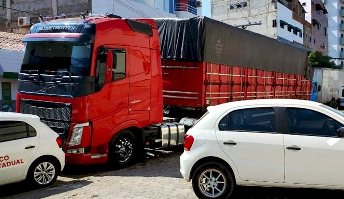 Apreensão de fios na cidade de Pombal