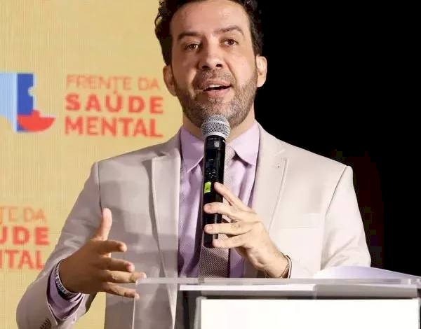 Deputado Federal, André Janones