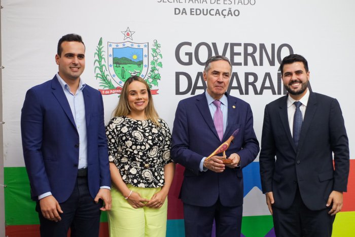 Palestra do presidente do STF para alunos da rede estadual da Paraí